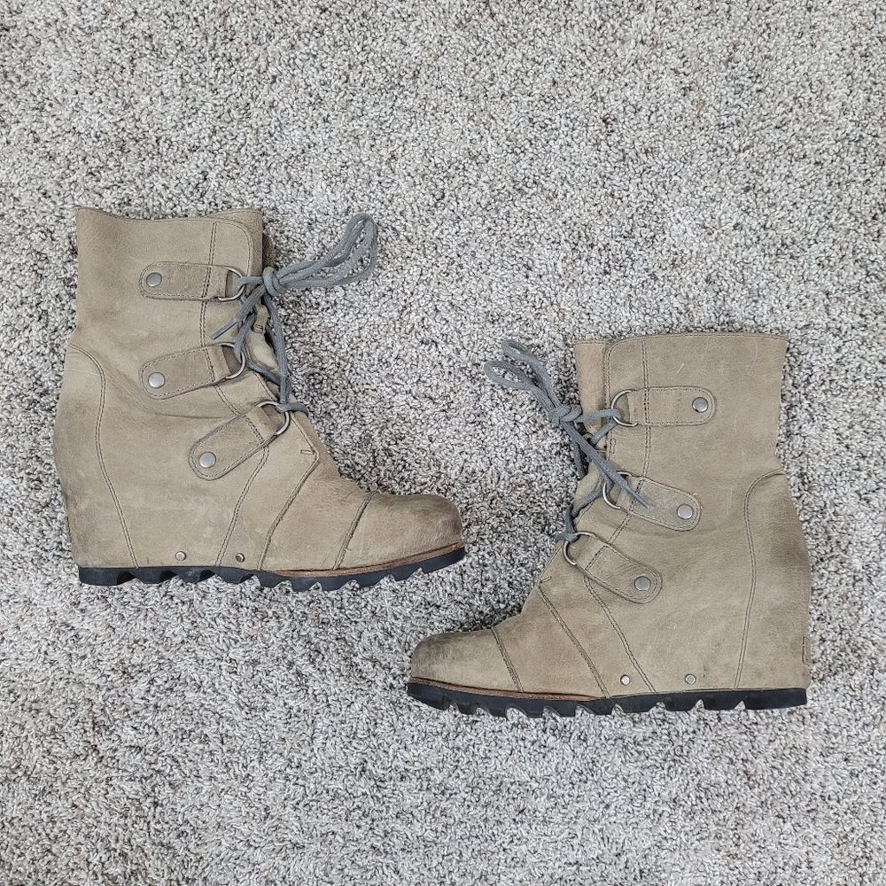 Sorel Joan of Arctic Wedge Mid Boots - Picture 4 of 9